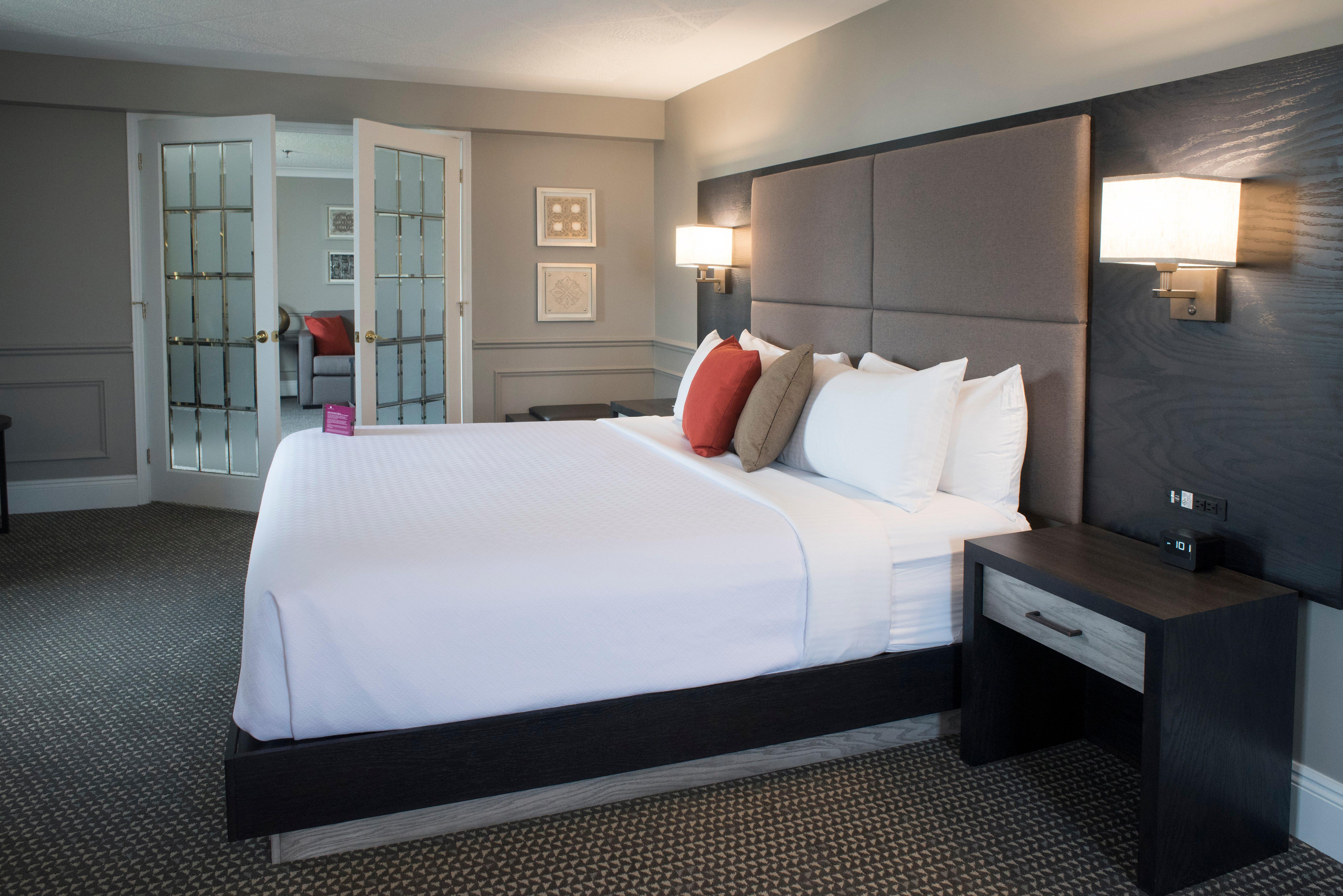 Crowne Plaza Fredericton Lord Beaverbrook By Ihg Экстерьер фото