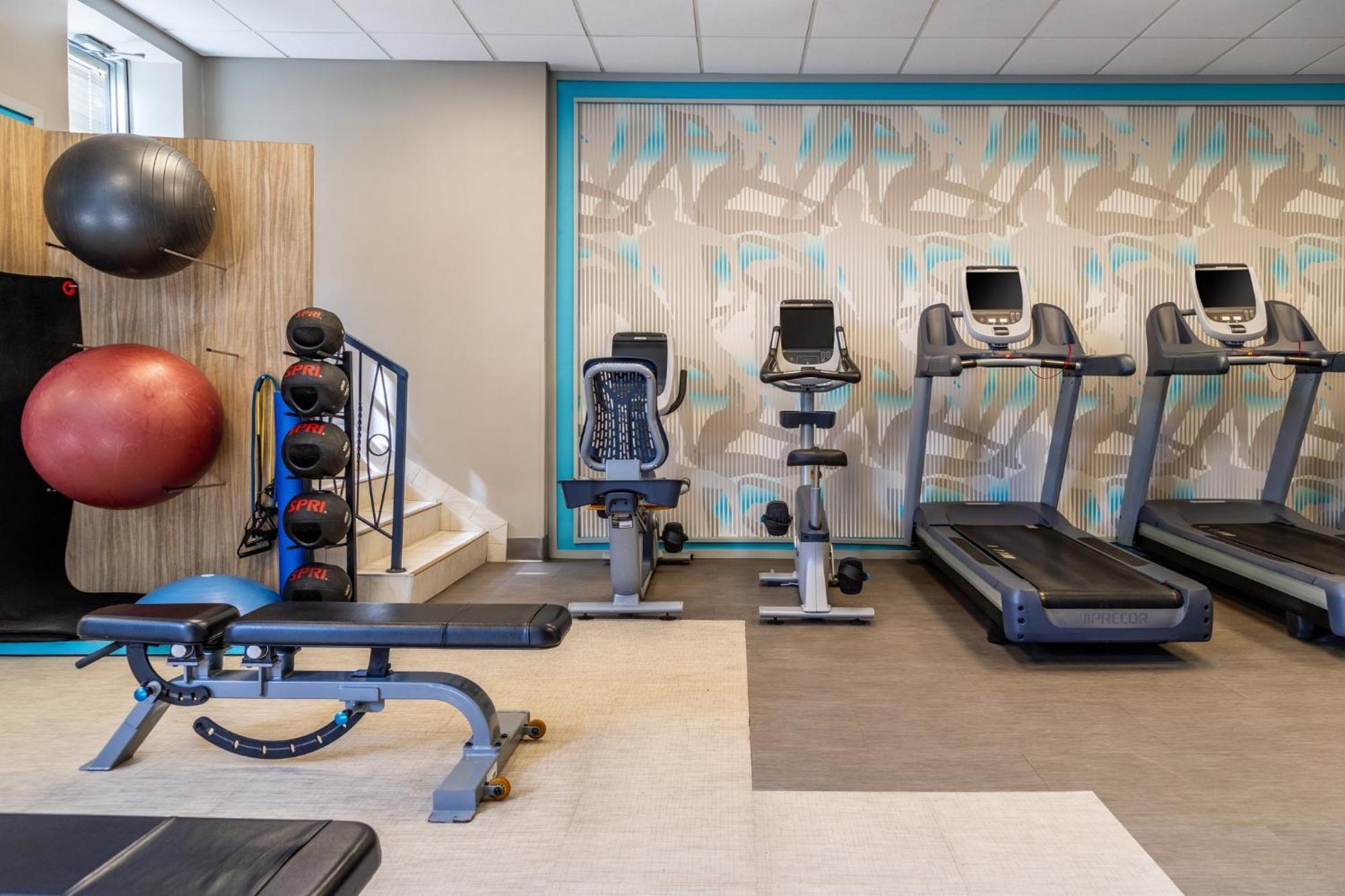 Crowne Plaza Fredericton Lord Beaverbrook By Ihg Экстерьер фото