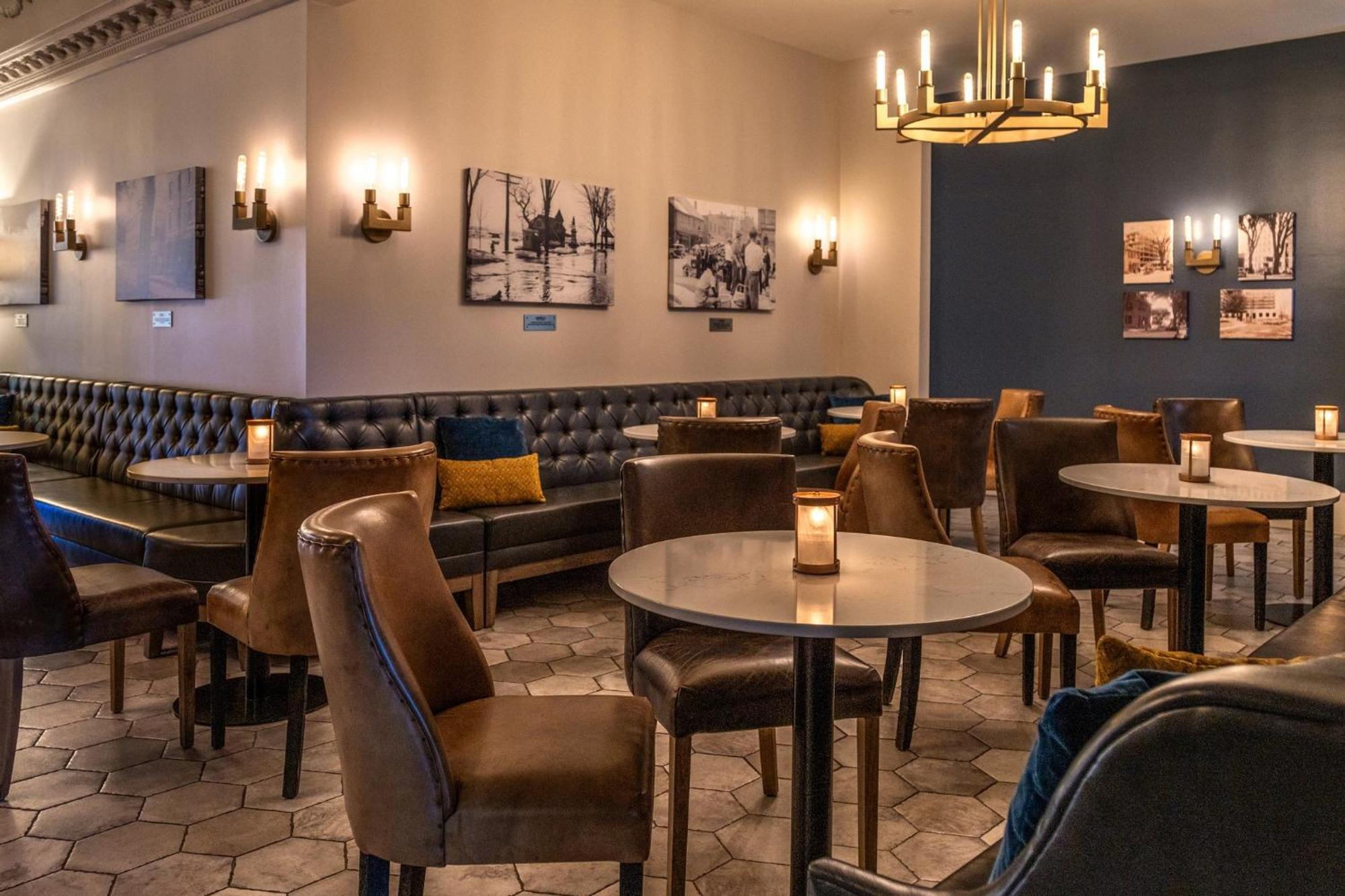 Crowne Plaza Fredericton Lord Beaverbrook By Ihg Экстерьер фото